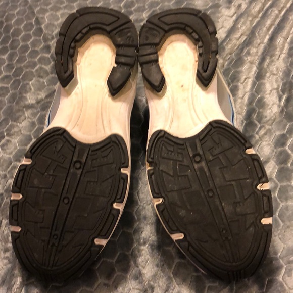 2/$30 Danskin running ๐โโ๏ธ shoes ๐ - Picture 4 of 7